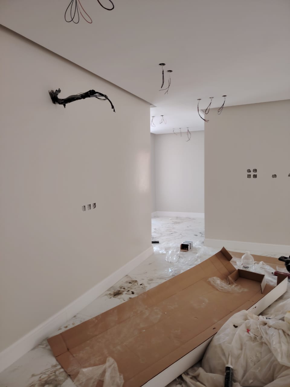 دهانات جده. معلم دهانات وديكورات